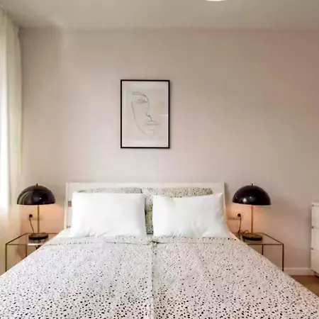 Mattea's 2-bedroom Apartmán