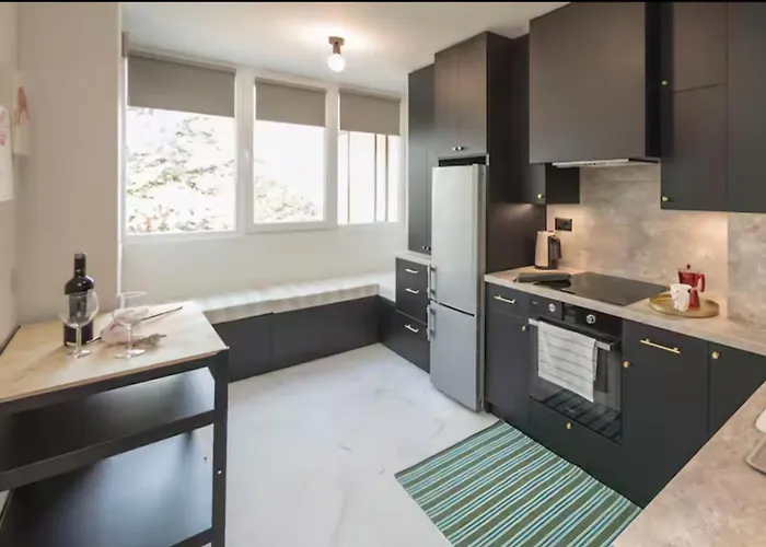 Mattea's 2-bedroom شقة